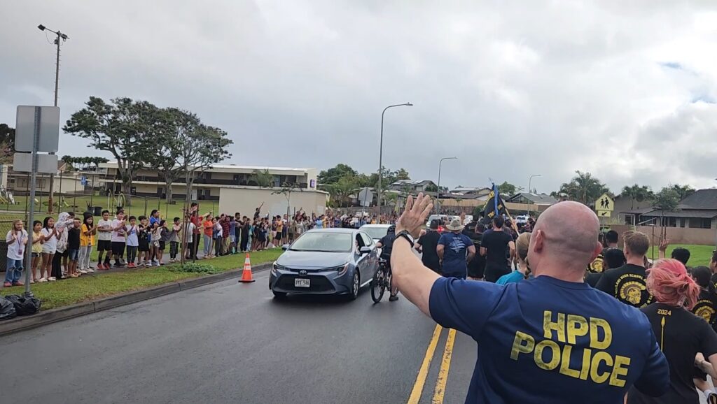 HPD officers running in Mililani